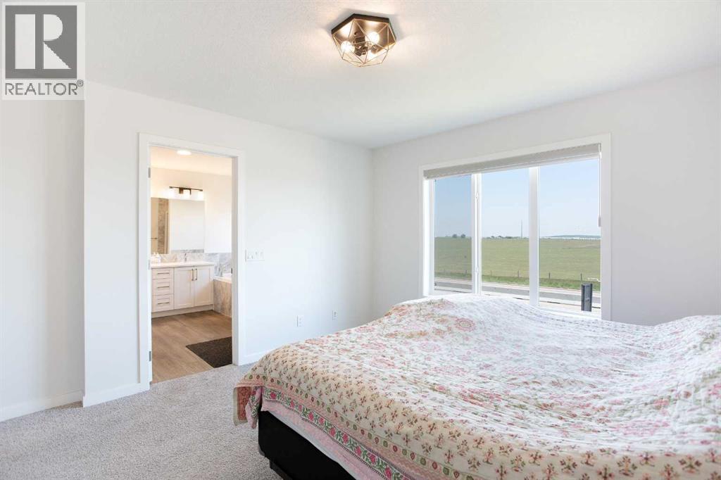 Photo 14 of 82 Magnolia Court Se, Calgary AB