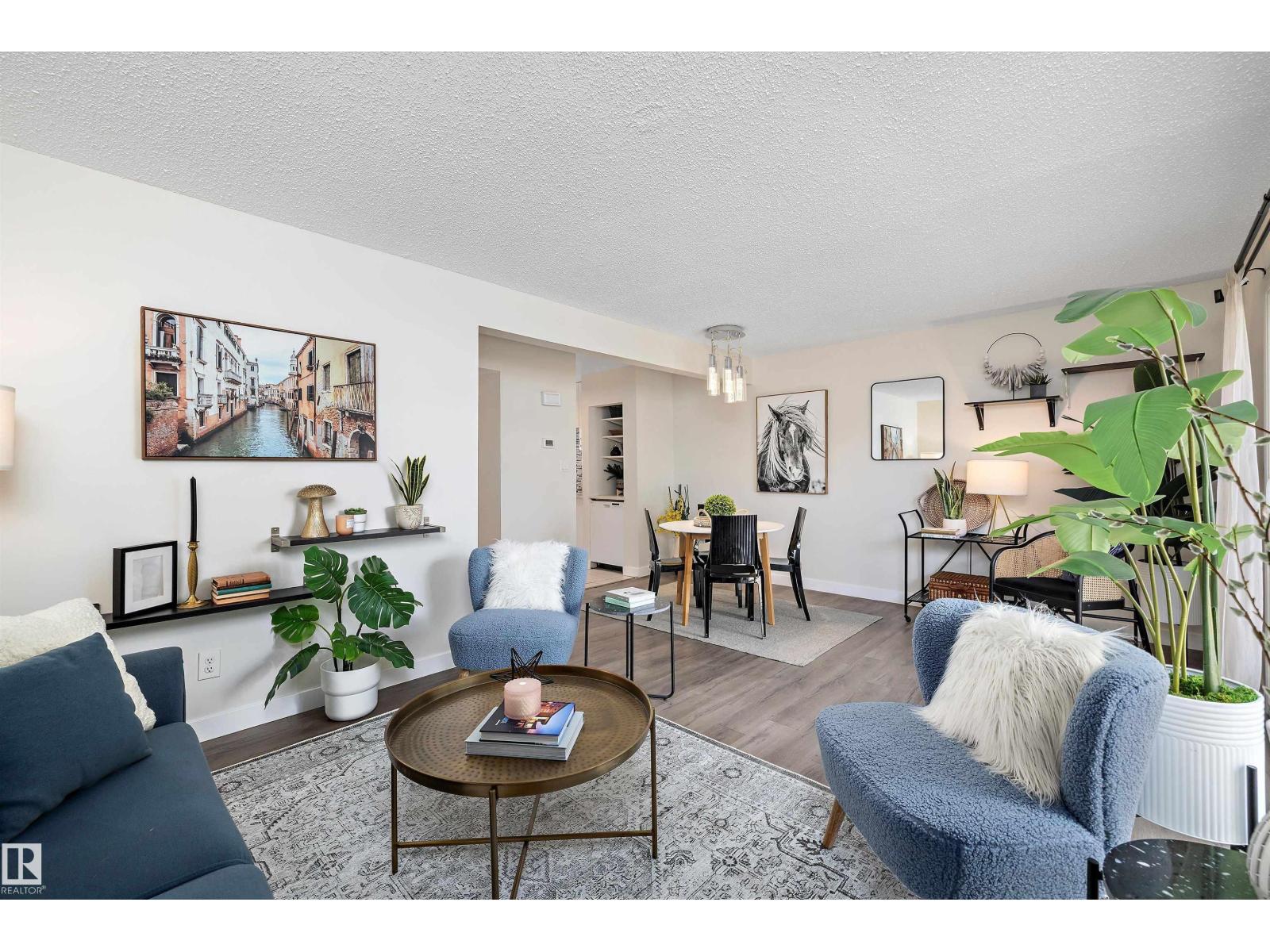 Photo 11 of 18365 66 Av Nw, Edmonton AB