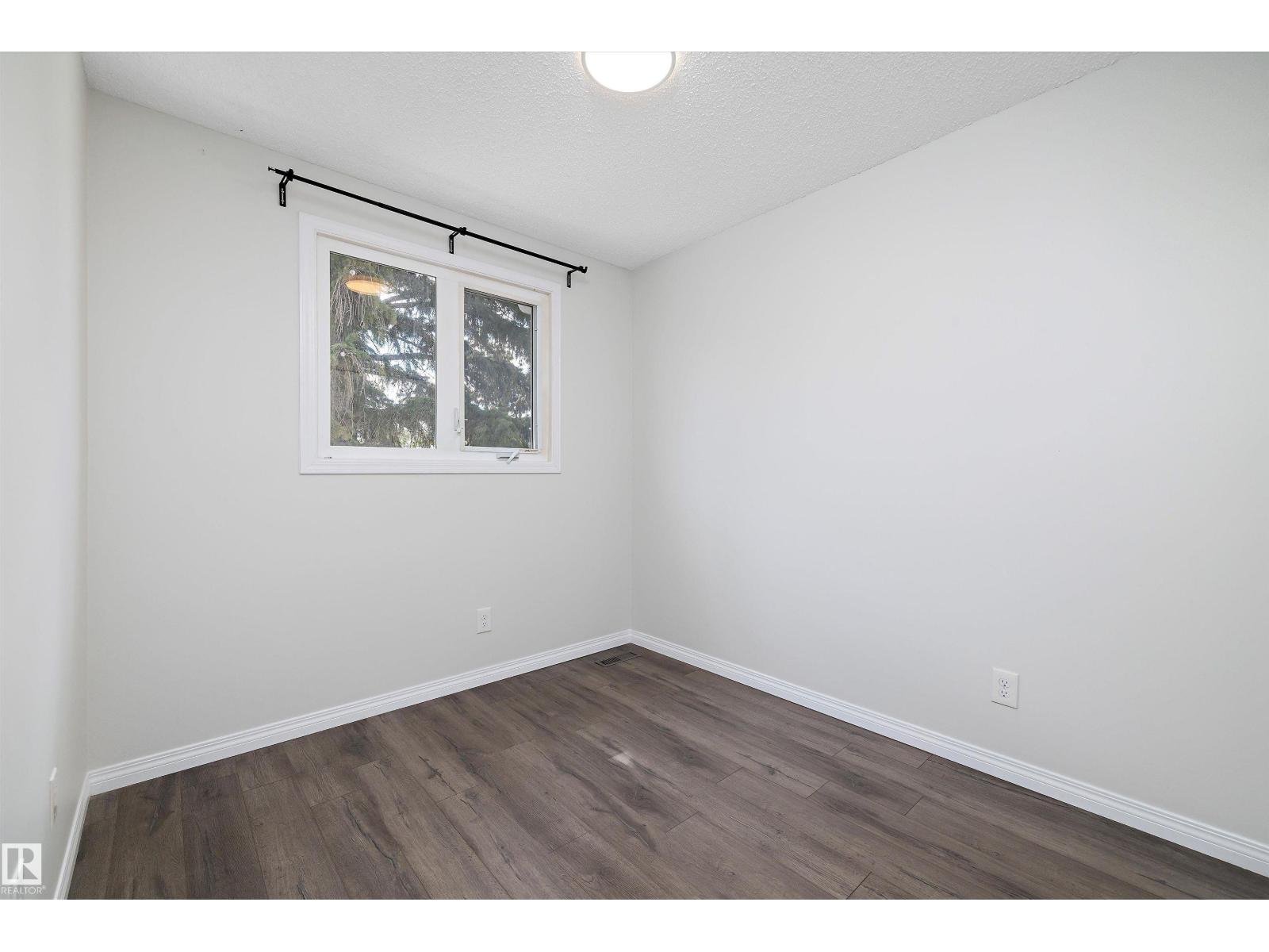 Photo 22 of 18365 66 Av Nw, Edmonton AB