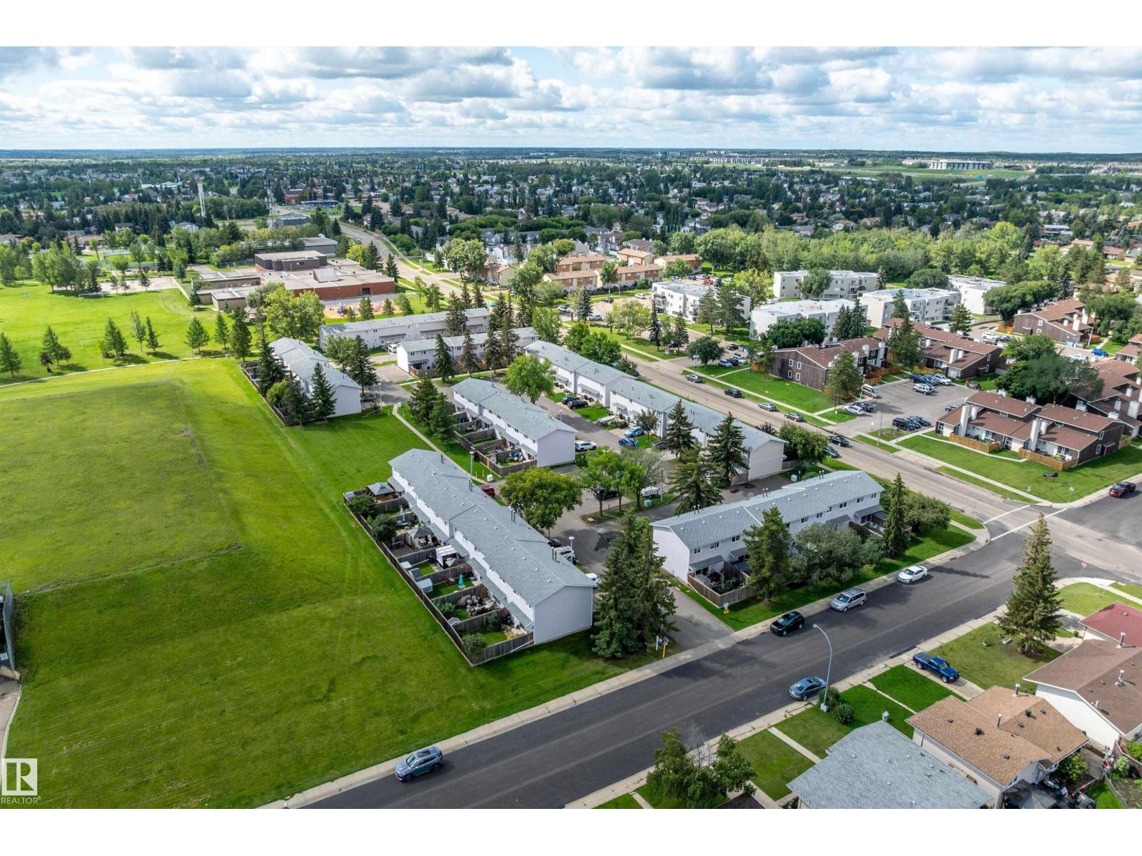 Photo 38 of 18365 66 Av Nw, Edmonton AB