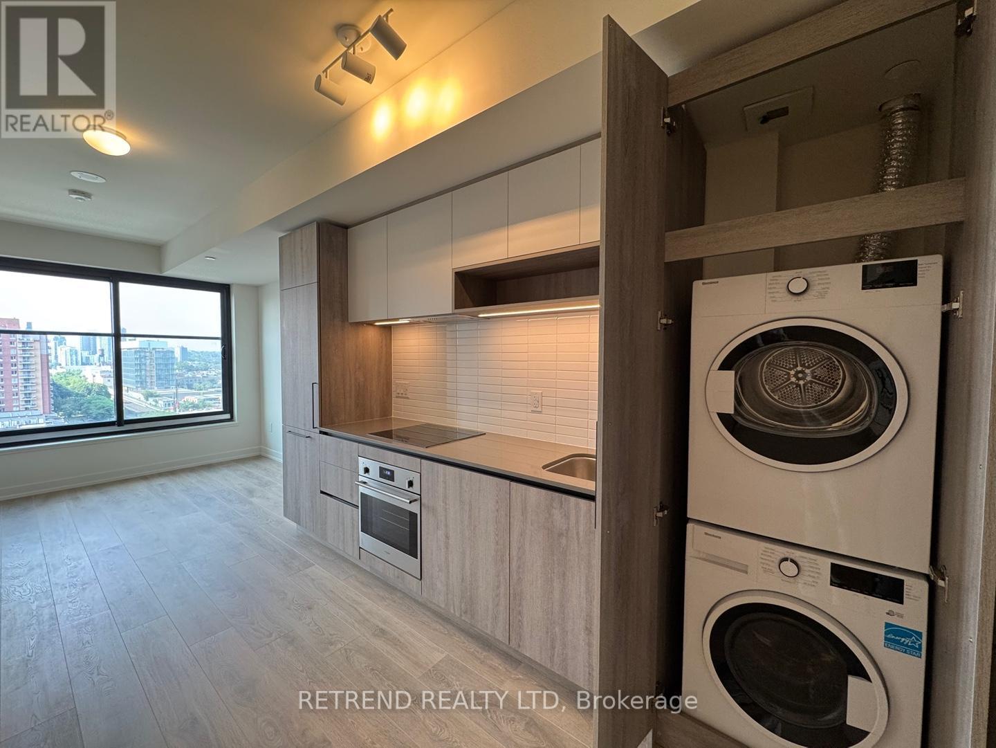 Photo 5 of 1112 181 Sterling Road, Toronto ON
