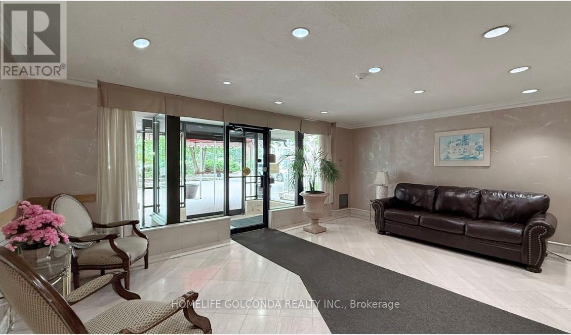 Photo 3 of 1022 75 Bamburgh Circle, Toronto ON
