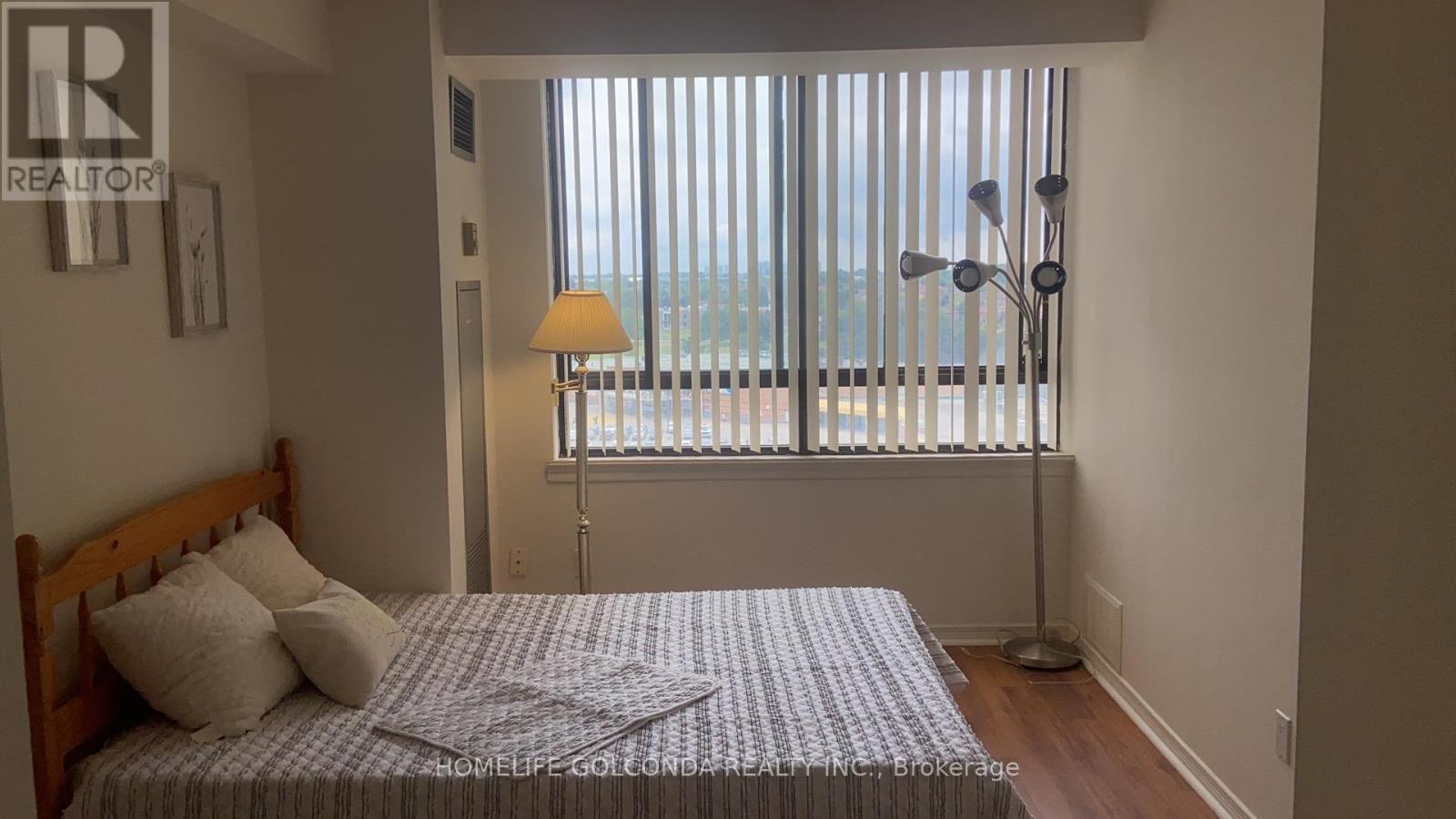 Photo 8 of 1022 75 Bamburgh Circle, Toronto ON