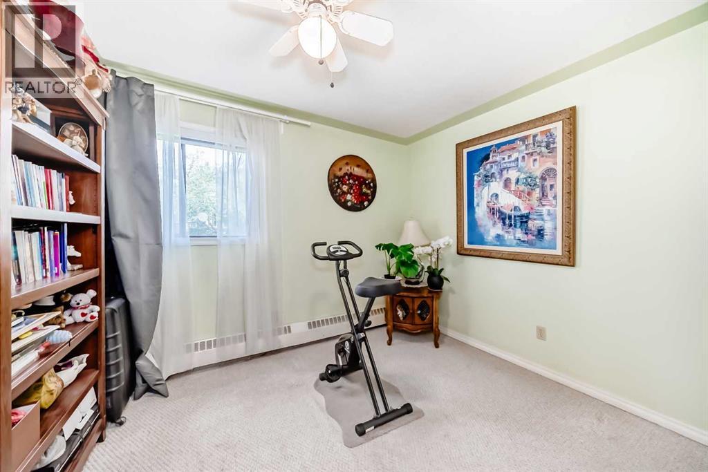 Single Family House for Sale in    Avenue Windsor Park Calgary 
