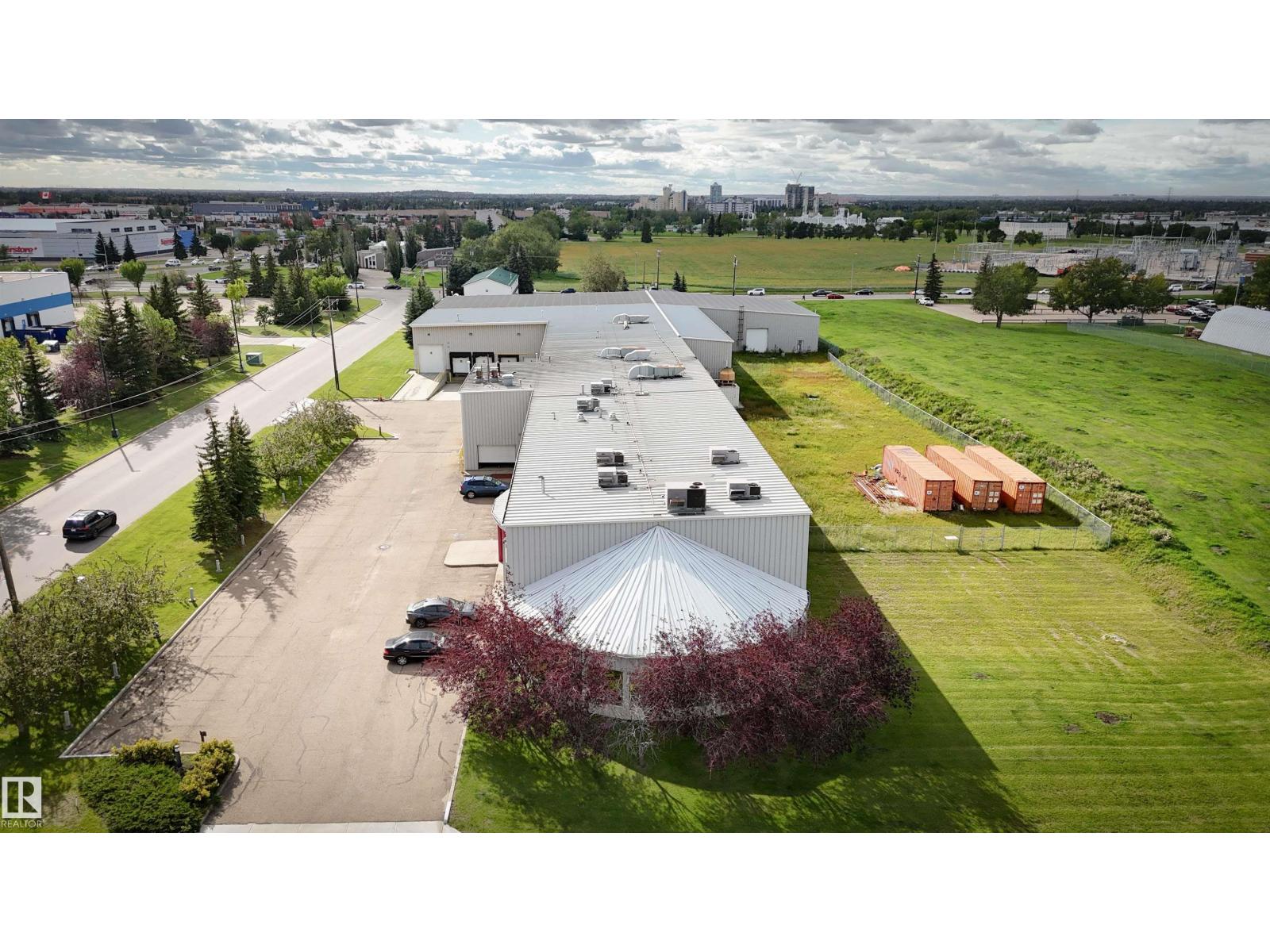 Photo 4 of 9608 25 Av Nw, Edmonton AB