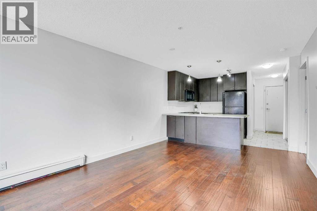 Single Family House for Sale in   Richard Court SW Lincoln Park Calgary 
