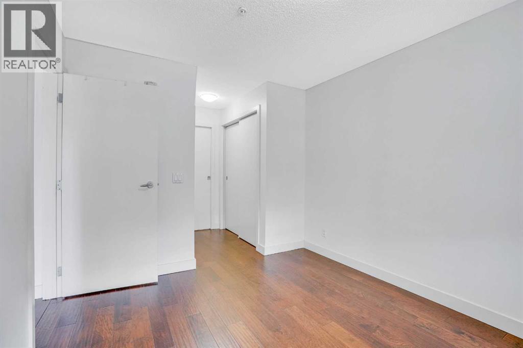 Single Family House for Sale in   Richard Court SW Lincoln Park Calgary 