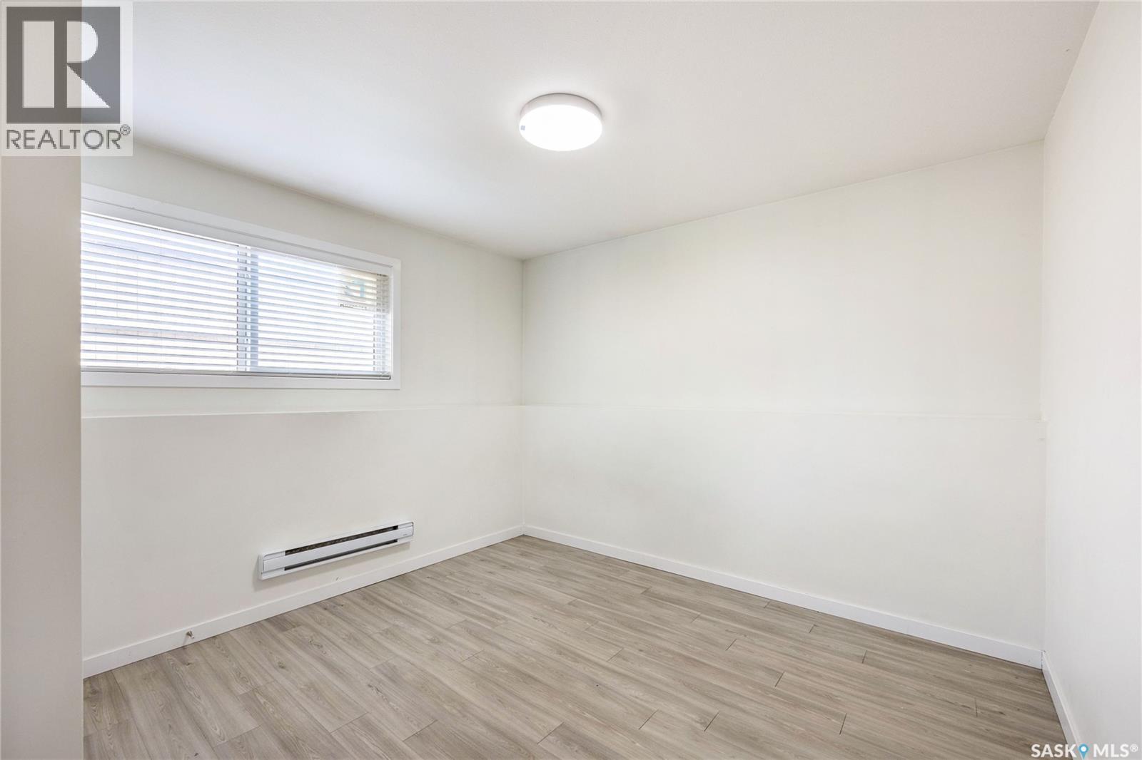 Photo 2 of 106 Kenaschuk Crescent, Saskatoon SK