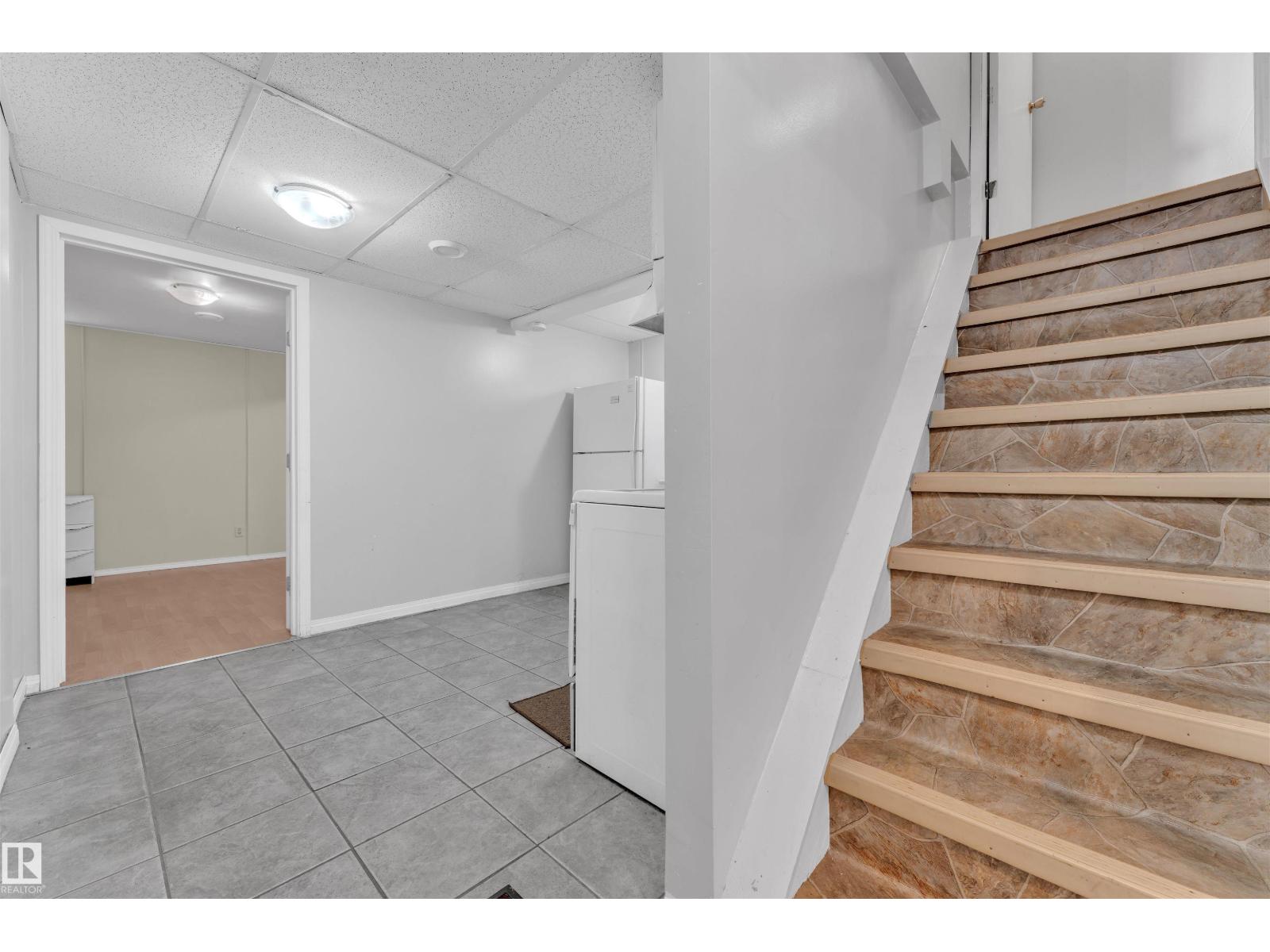 Photo 26 of 18615 75 Av Nw, Edmonton AB