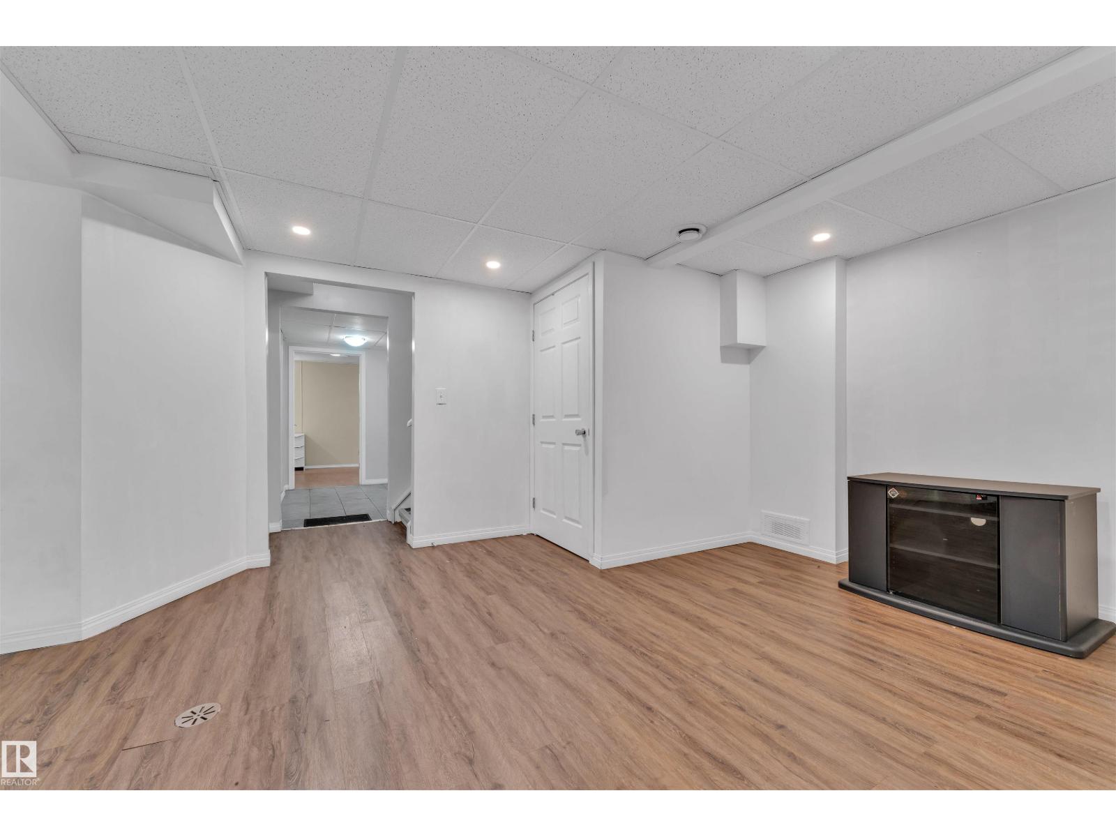 Photo 37 of 18615 75 Av Nw, Edmonton AB