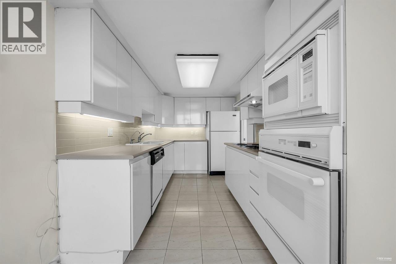 Photo 11 of 1502 1590 W 8th Avenue, Vancouver BC