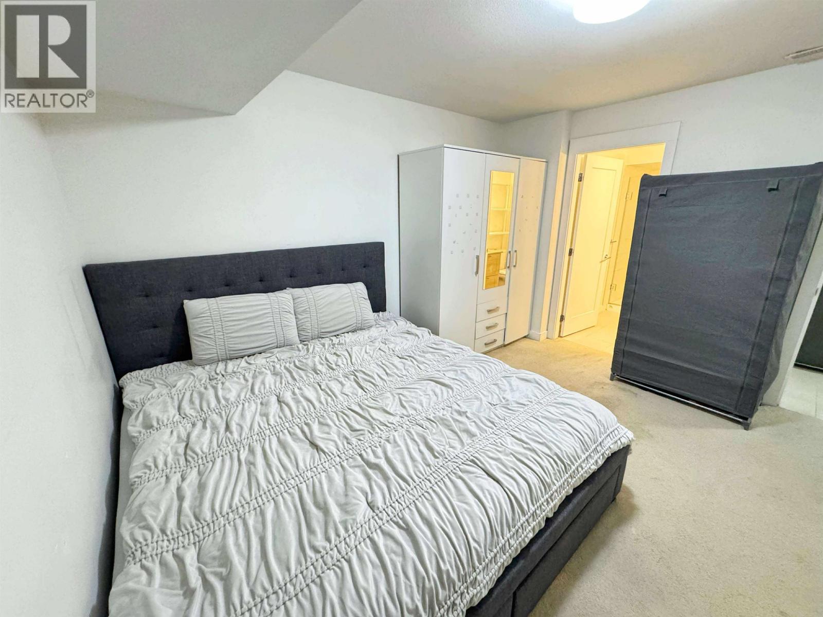 Photo 3 of 13 23539 Gilker Hill Road, Maple Ridge BC