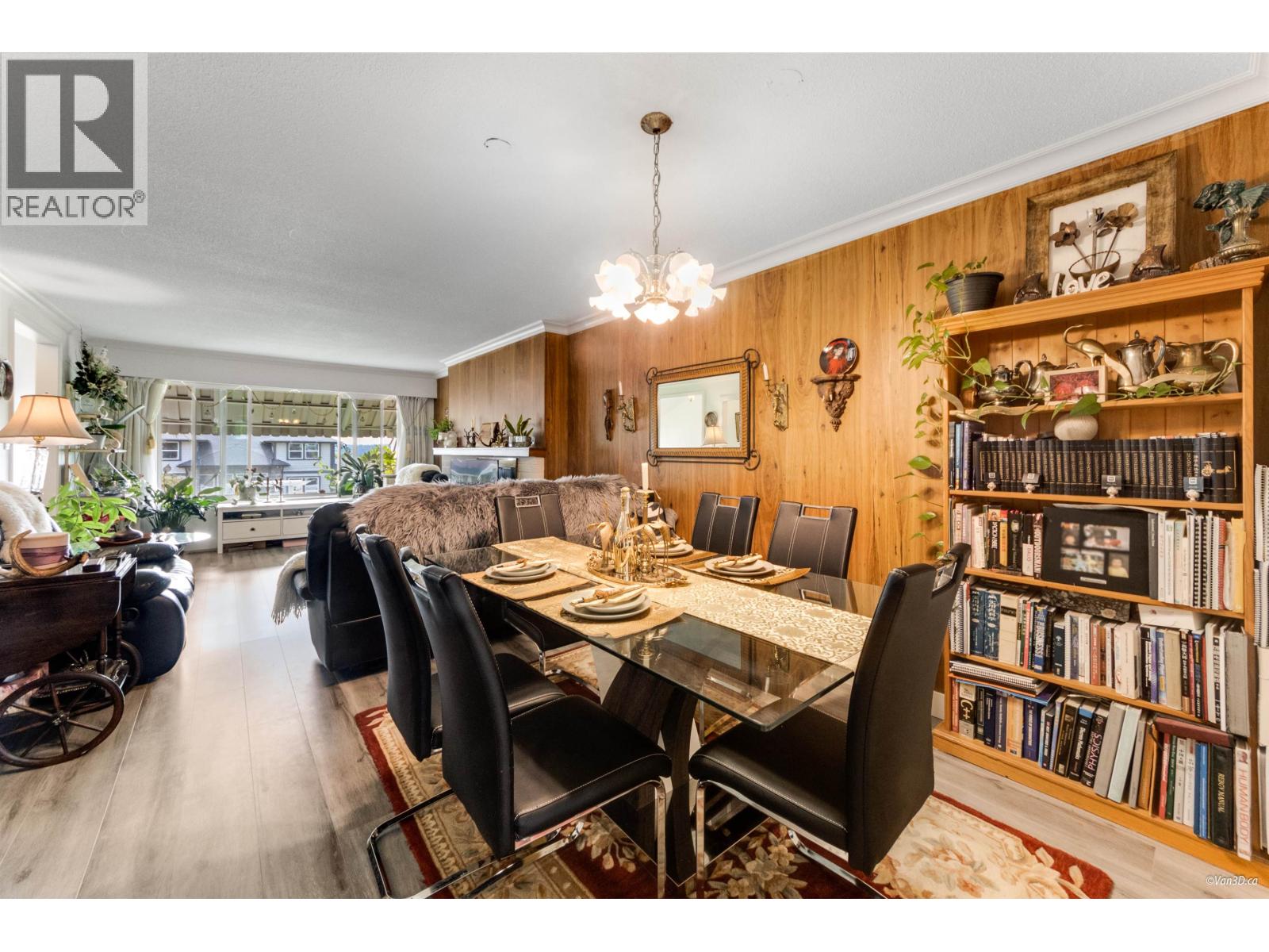 Photo 12 of 6593 Lochdale Street, Burnaby BC