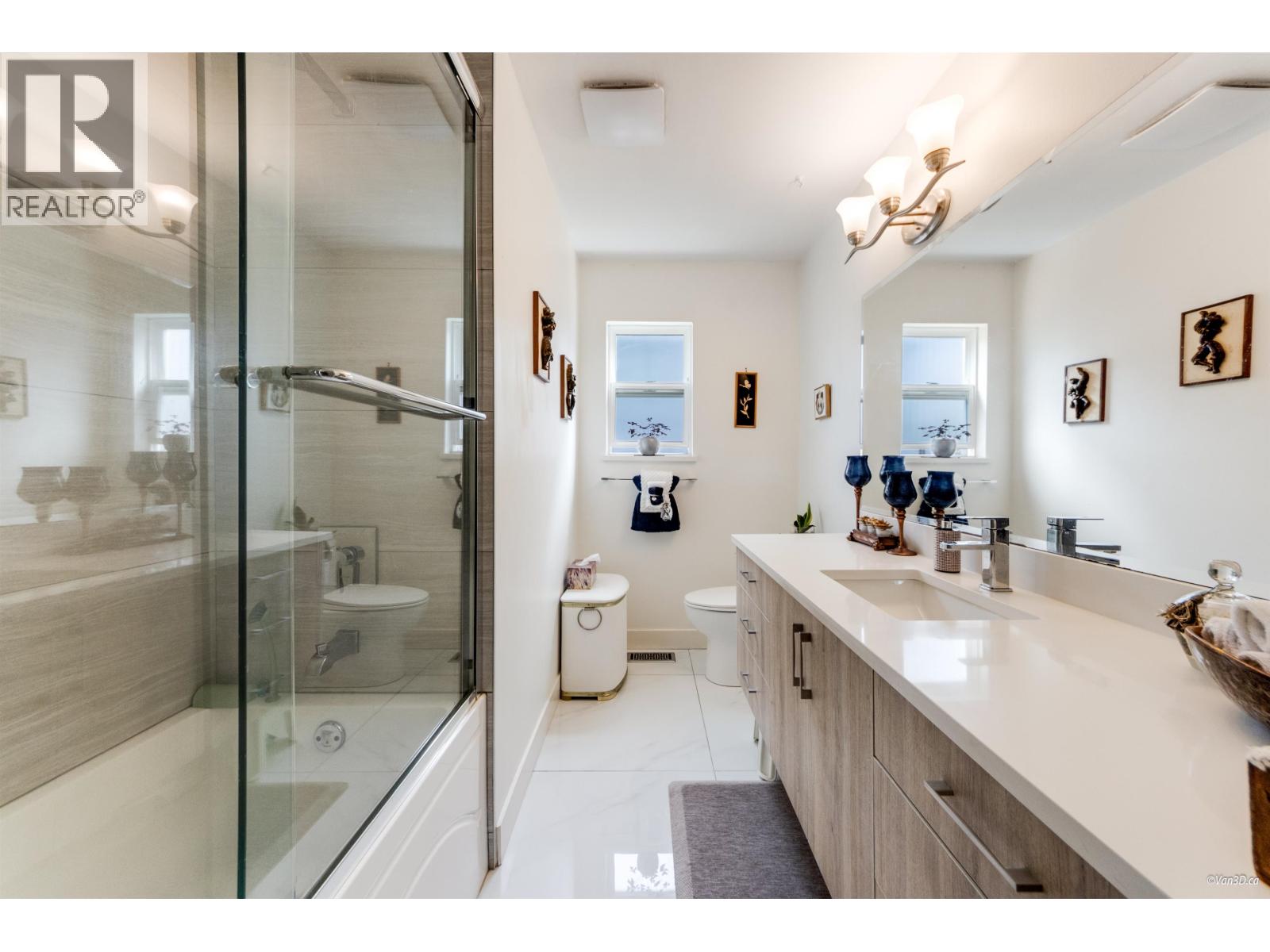 Photo 22 of 6593 Lochdale Street, Burnaby BC