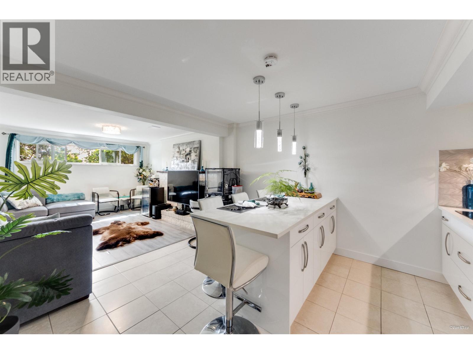 Photo 26 of 6593 Lochdale Street, Burnaby BC