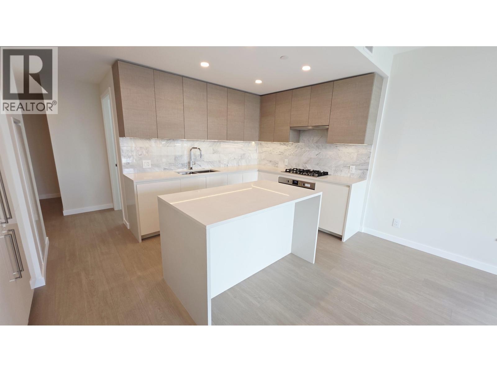 Photo 4 of 2208 2186 Gilmore Avenue, Burnaby BC