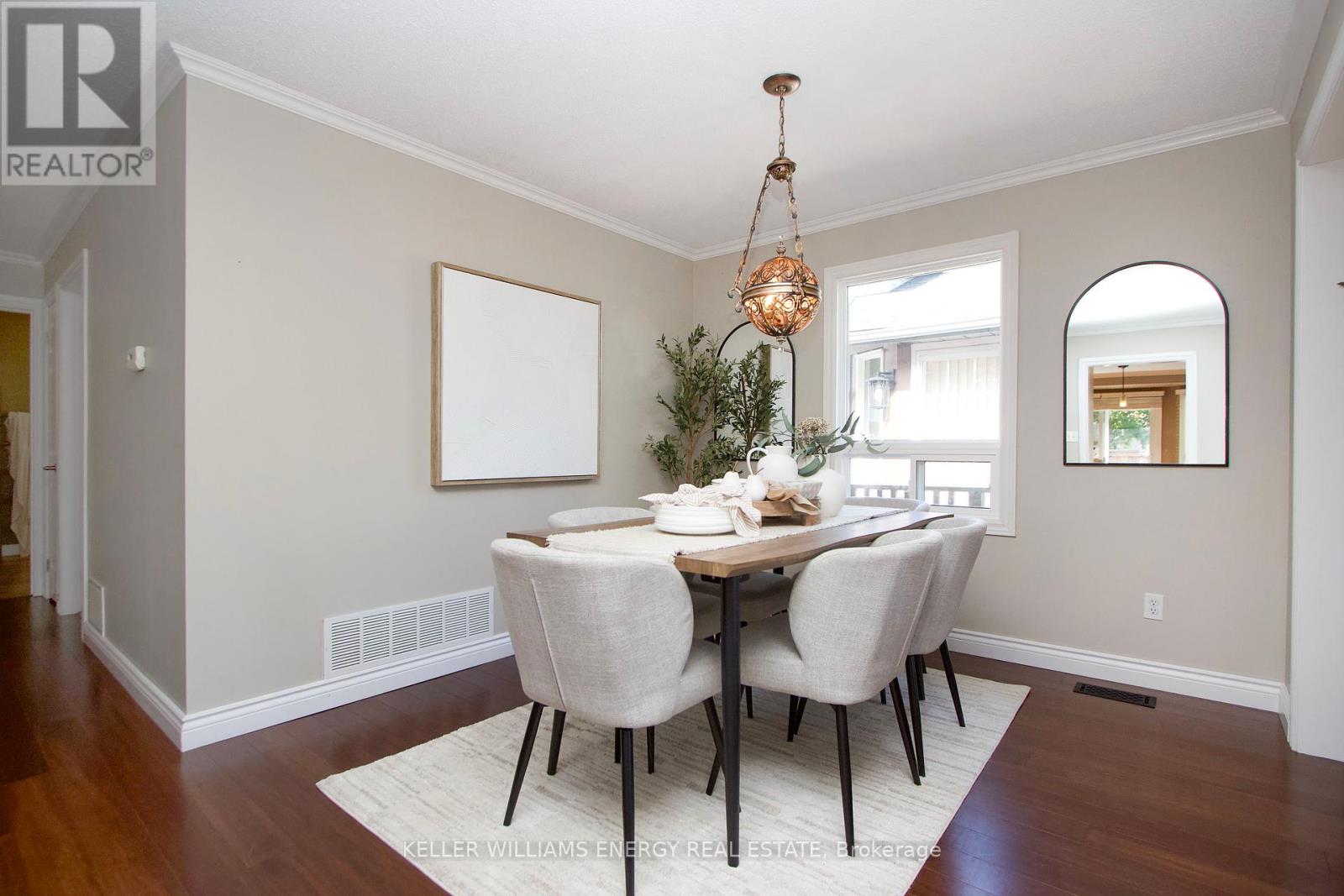 Photo 29 of 19 Stephen Avenue, Clarington ON