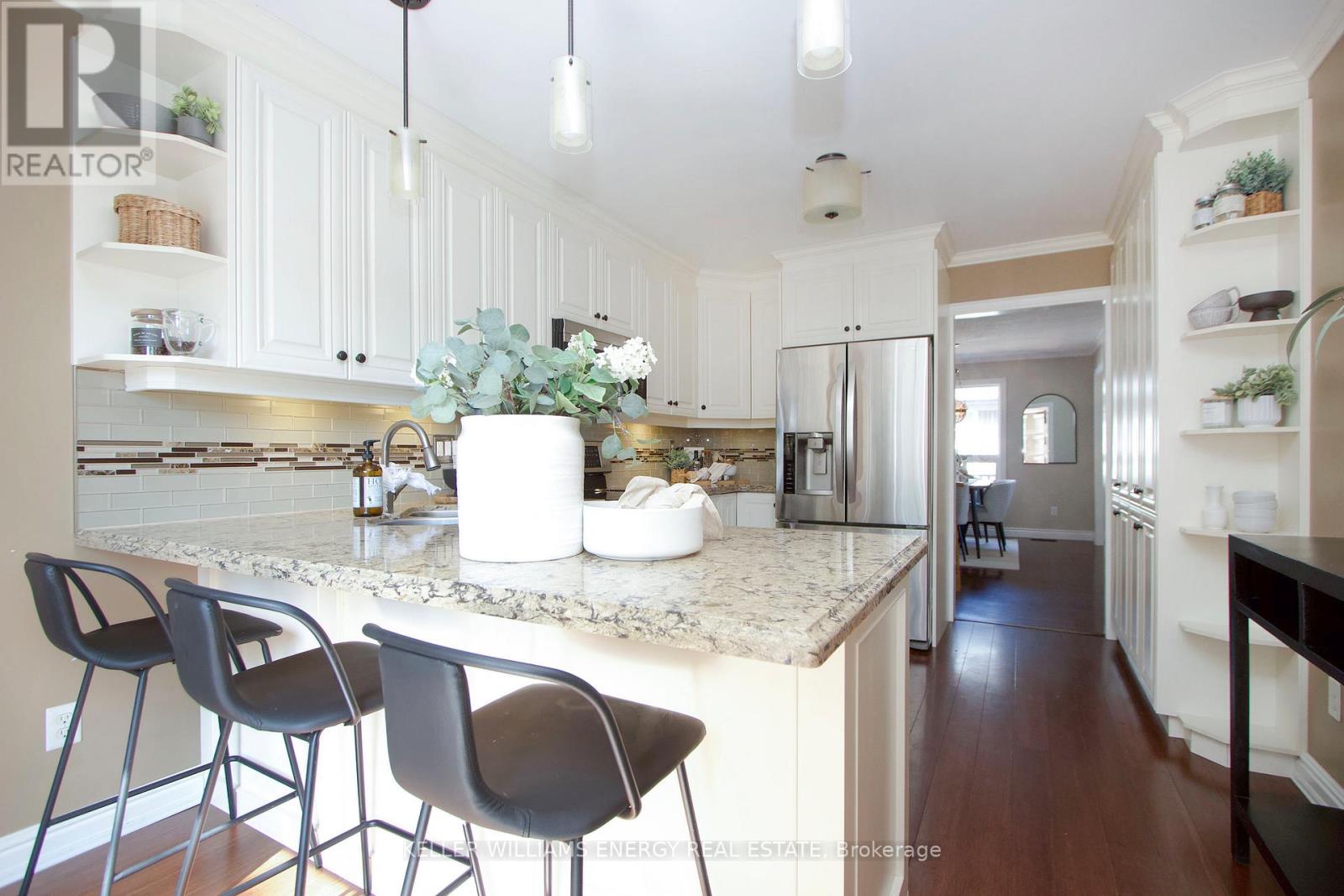 Photo 3 of 19 Stephen Avenue, Clarington ON