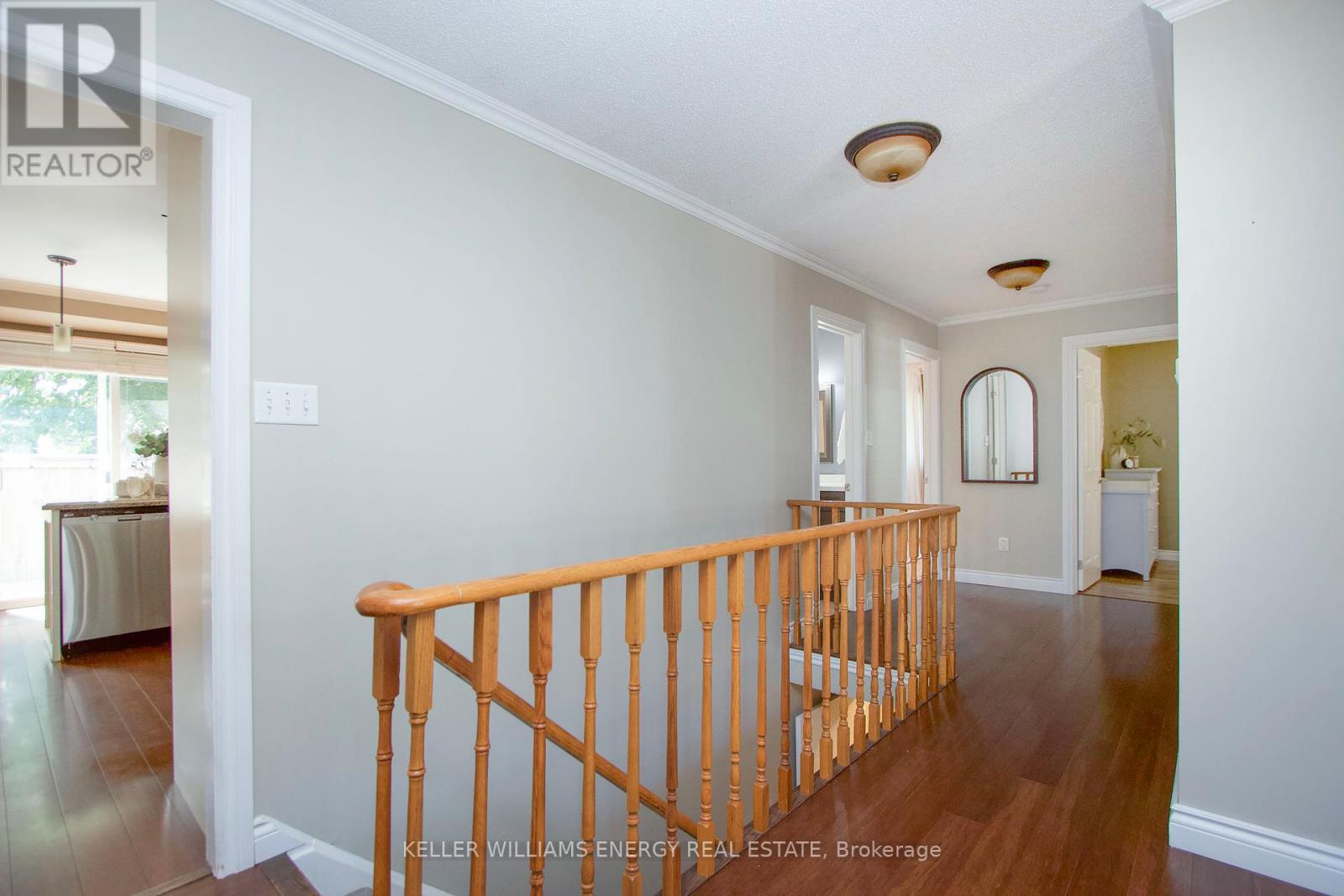 Photo 32 of 19 Stephen Avenue, Clarington ON