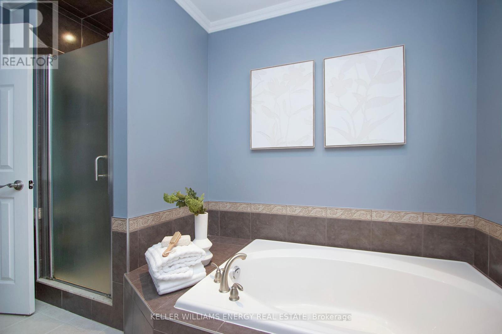 Photo 22 of 19 Stephen Avenue, Clarington ON