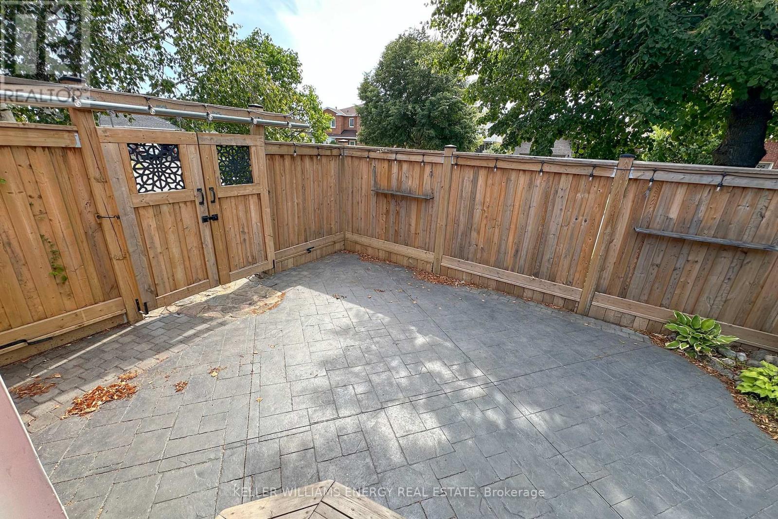 Photo 36 of 19 Stephen Avenue, Clarington ON