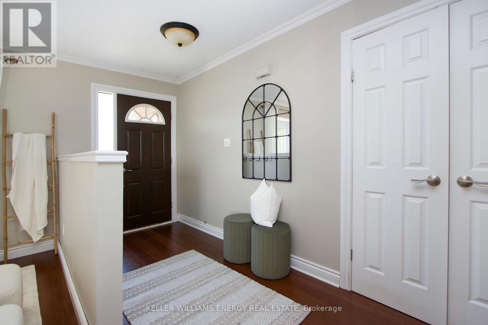 Photo 34 of 19 Stephen Avenue, Clarington ON