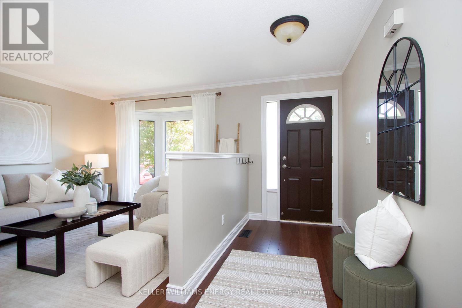 Photo 24 of 19 Stephen Avenue, Clarington ON