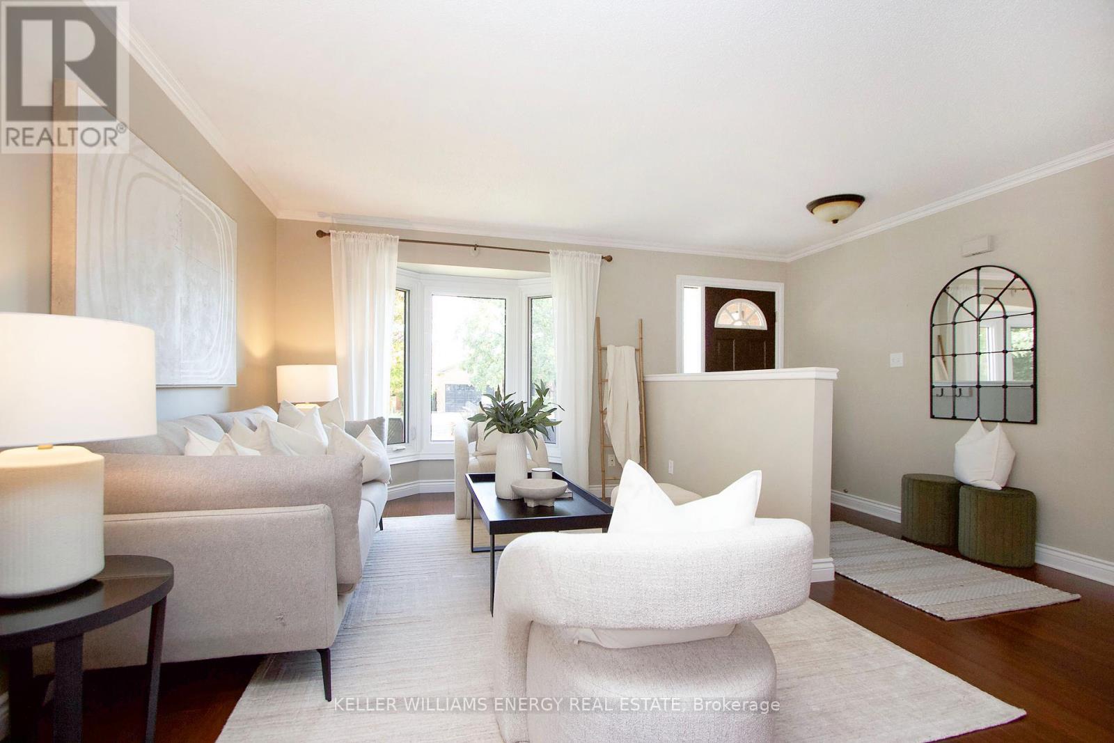 Photo 31 of 19 Stephen Avenue, Clarington ON