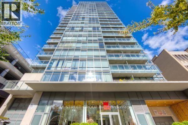Photo 1 of 1602 22 Wellesley Street E, Toronto ON
