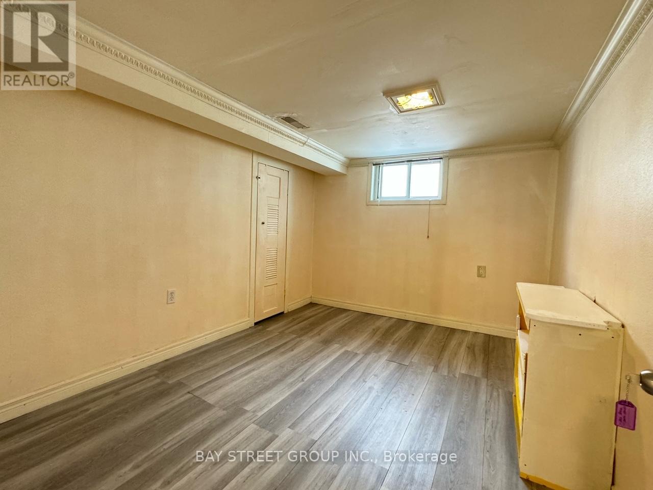 Photo 16 of 38 Woodward Avenue, Markham ON