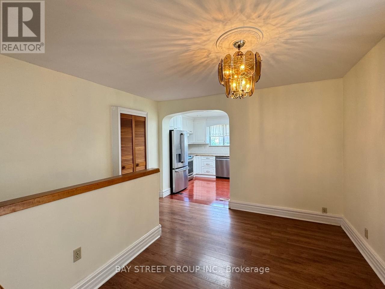 Photo 5 of 38 Woodward Avenue, Markham ON