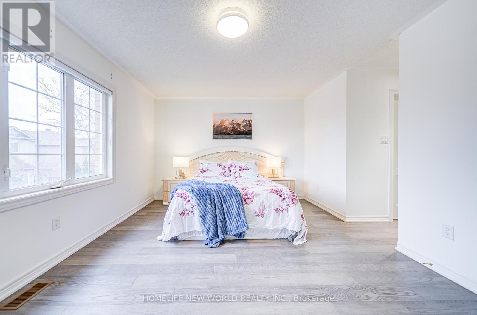 Photo 39 of 46 Teal Crescent, Vaughan ON