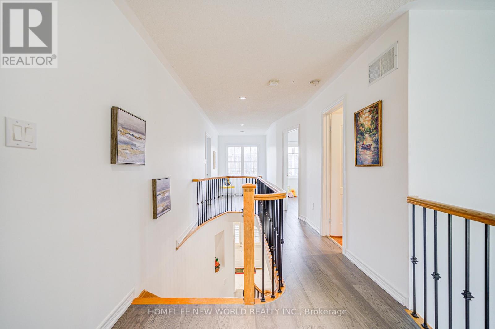 Photo 28 of 46 Teal Crescent, Vaughan ON
