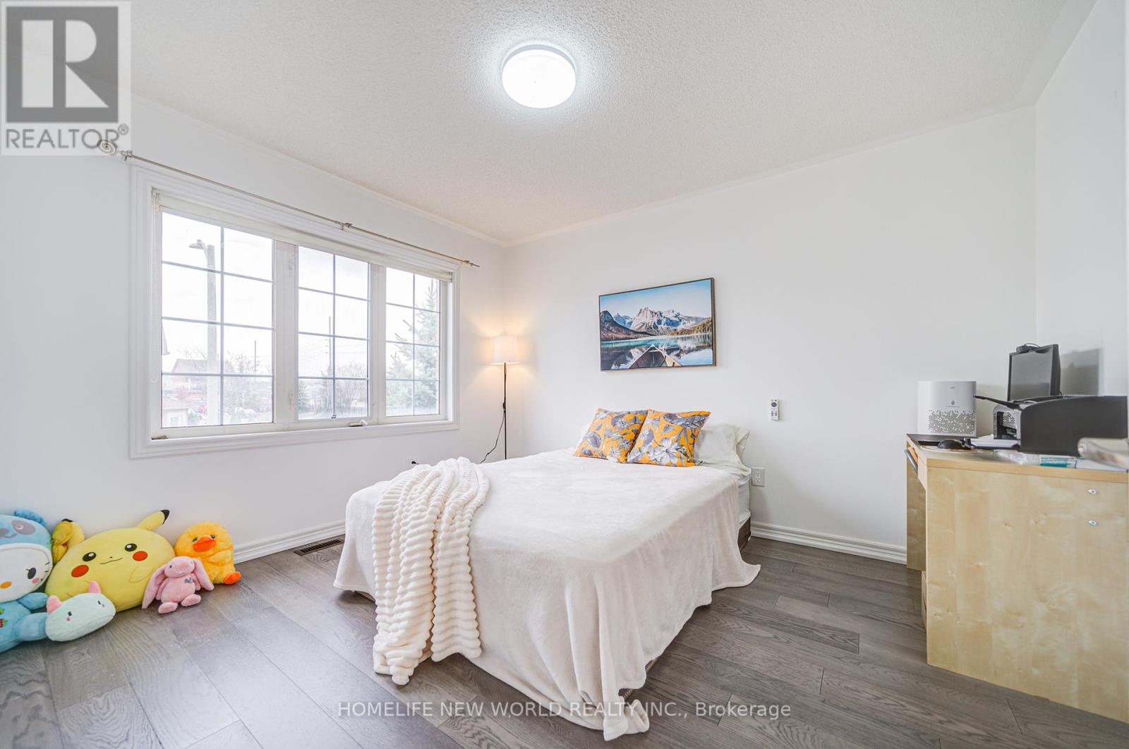 Photo 32 of 46 Teal Crescent, Vaughan ON