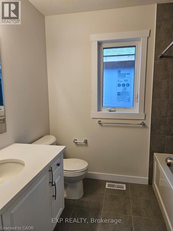 Photo 9 of 89 Moon Crescent Unit Upper, Cambridge ON