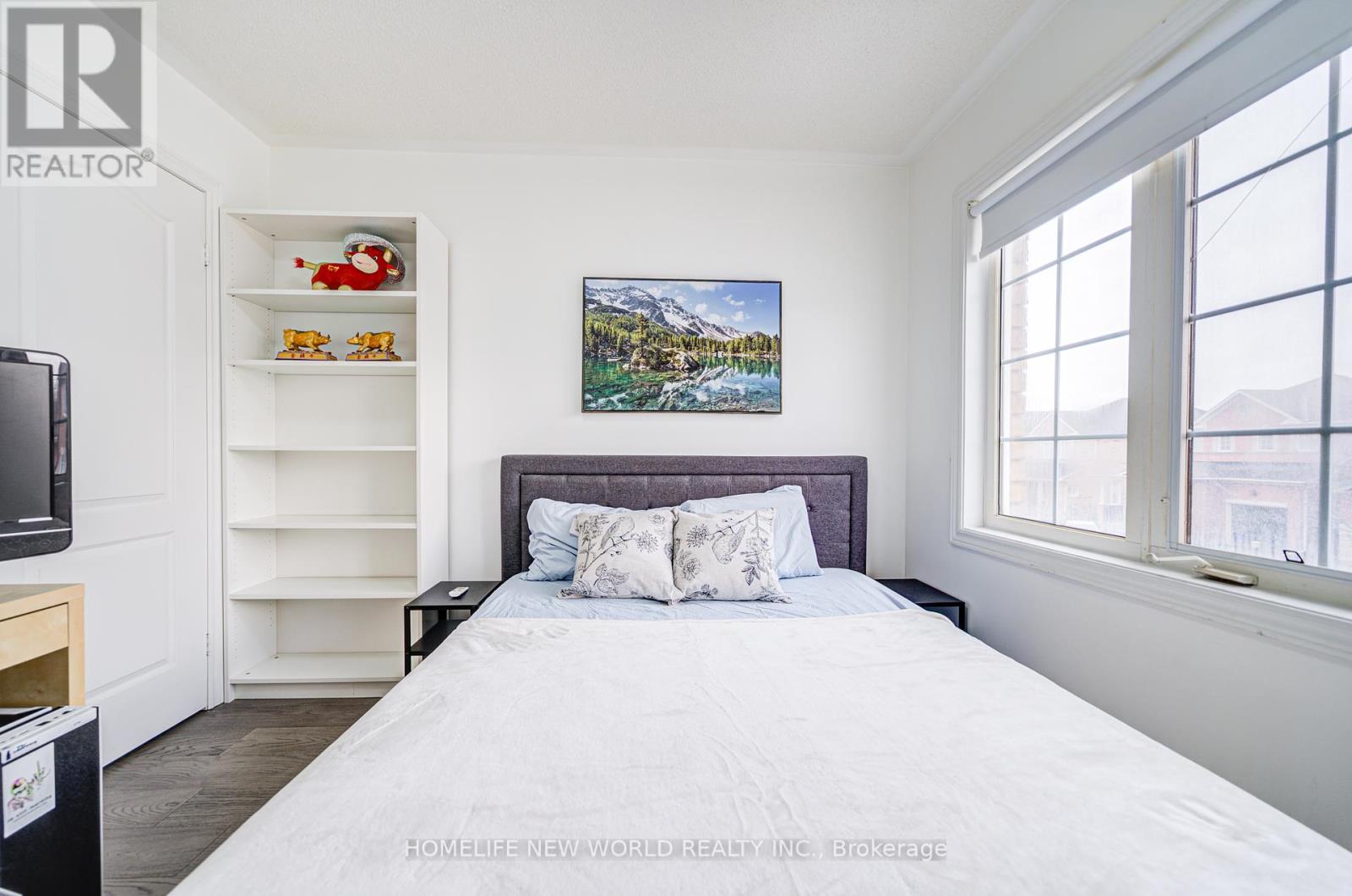 Photo 33 of 46 Teal Crescent, Vaughan ON