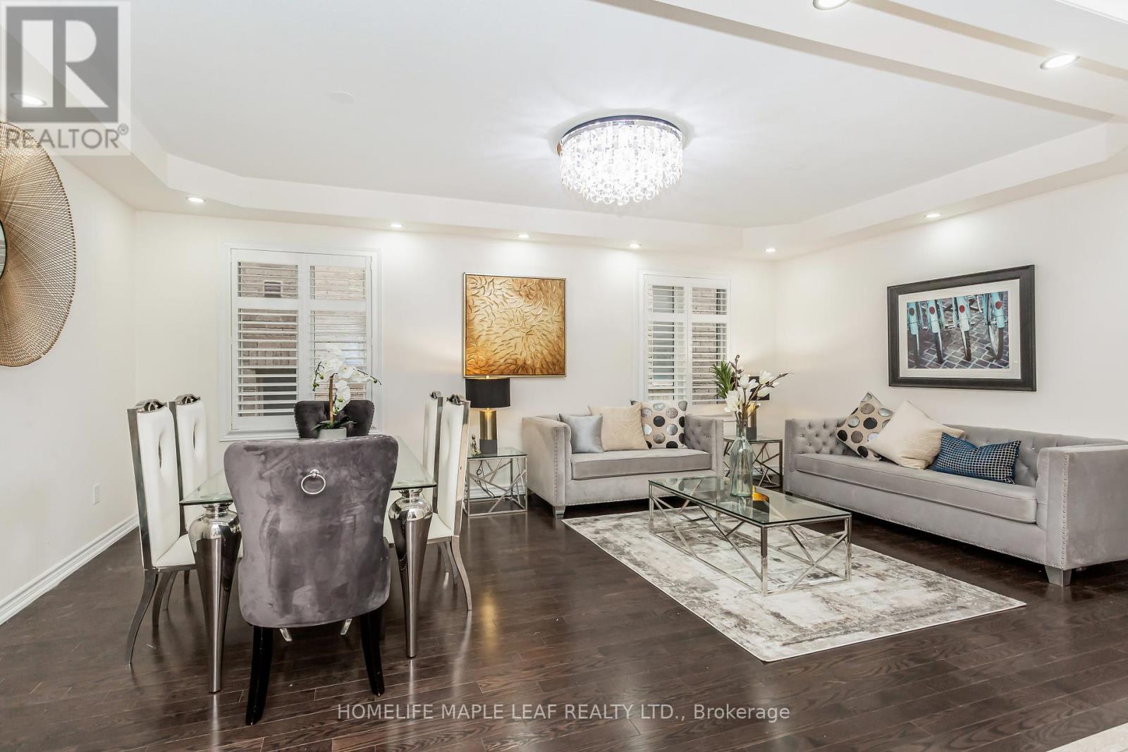 Photo 31 of 11 Cloverhaven Road, Brampton ON