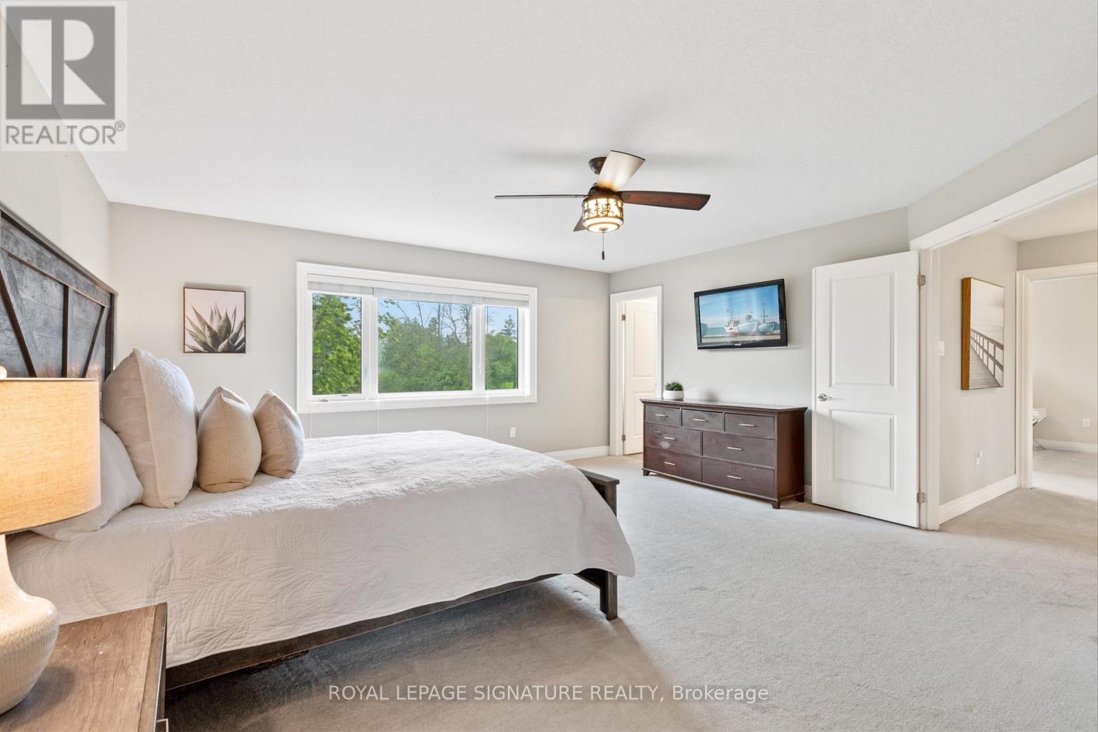 Photo 12 of 1668 Metro Road, Georgina ON