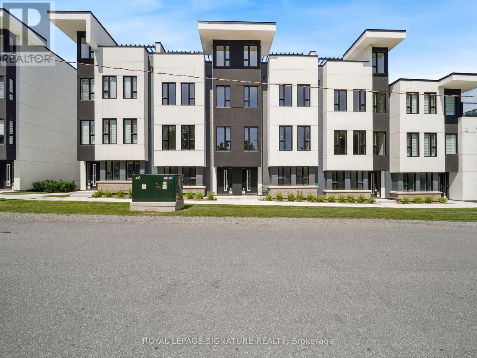 Photo 36 of 18 Bru Lor Lane, Orillia ON
