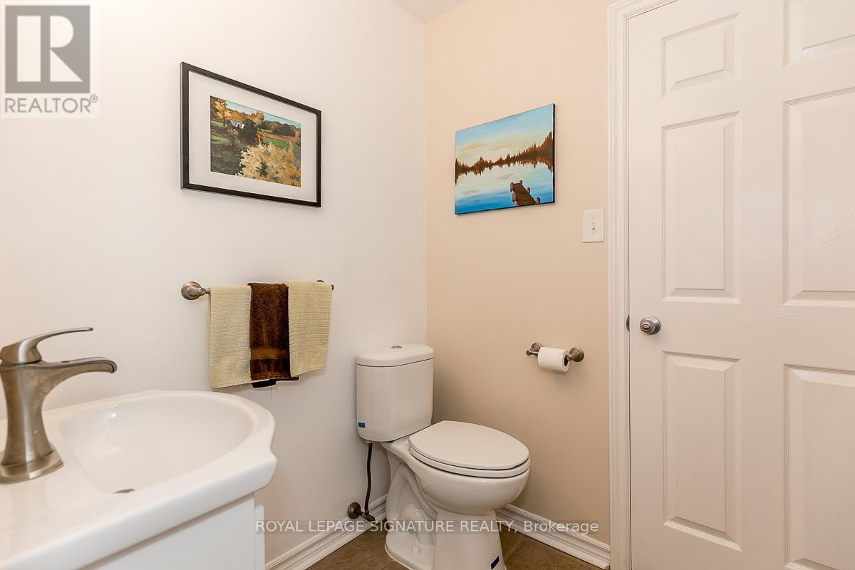 Photo 47 of 1032 Baseline Road, Gravenhurst ON