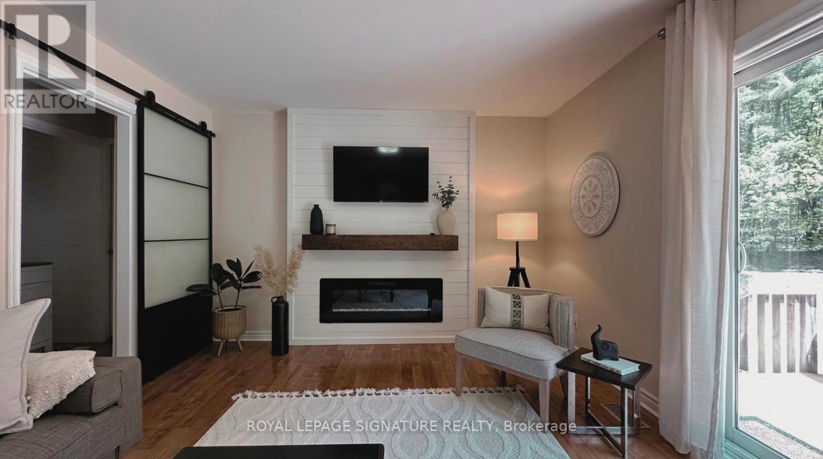 Photo 14 of 1032 Baseline Road, Gravenhurst ON