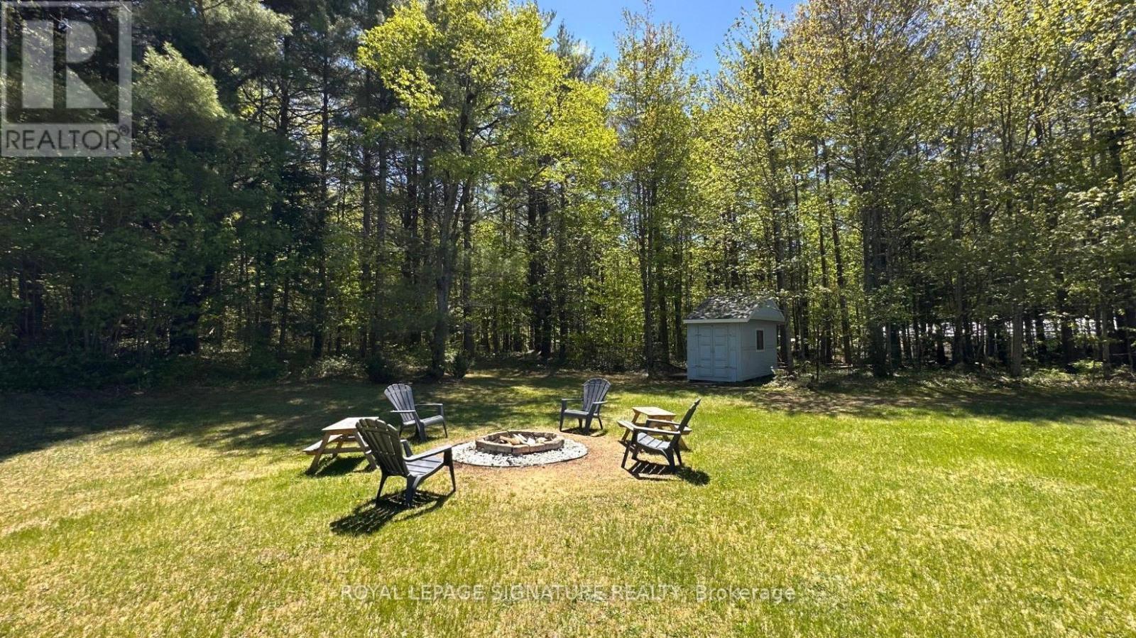 Photo 22 of 1032 Baseline Road, Gravenhurst ON