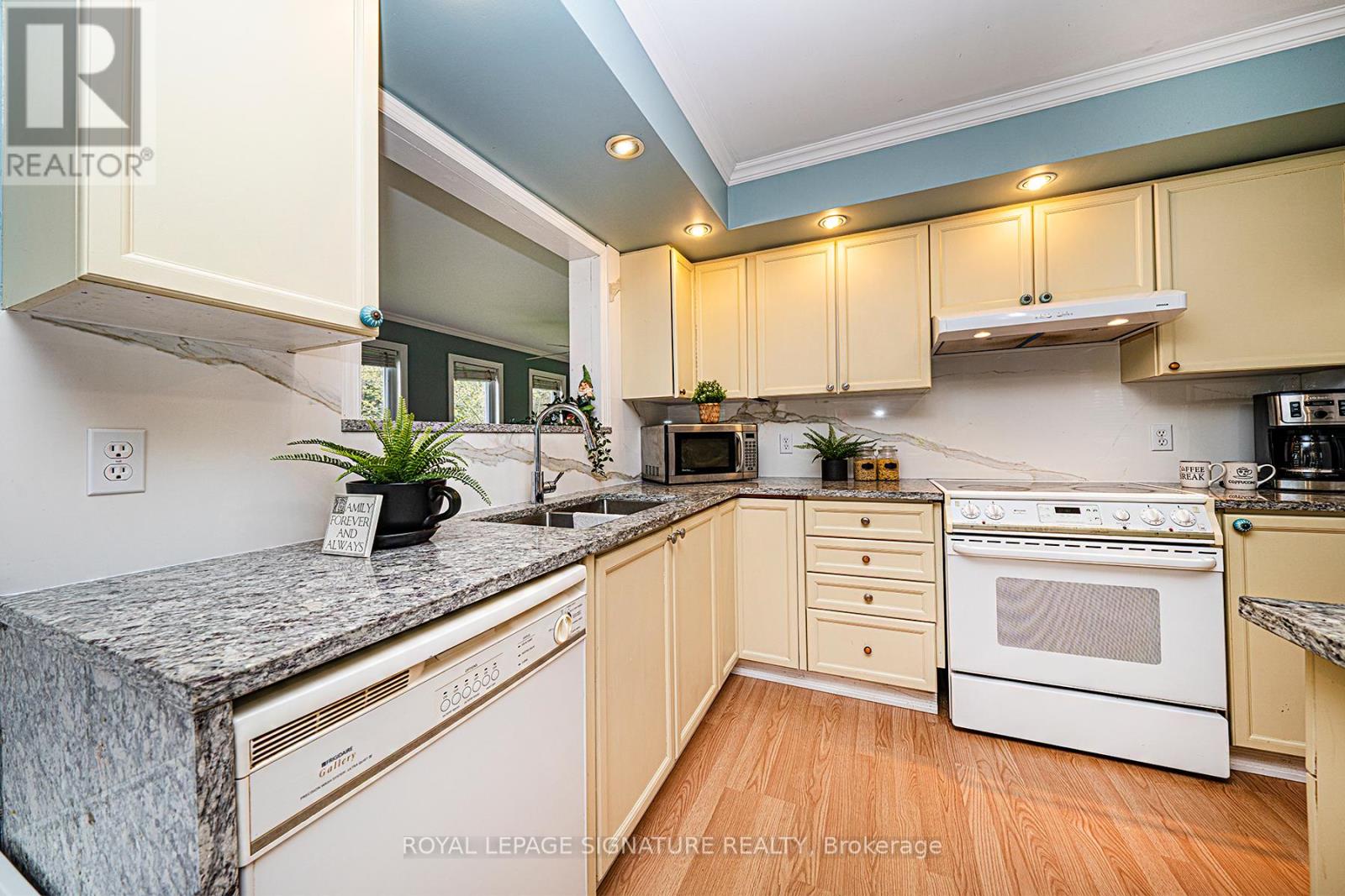 Photo 20 of 1270 Wessell Road, Minden Hills ON