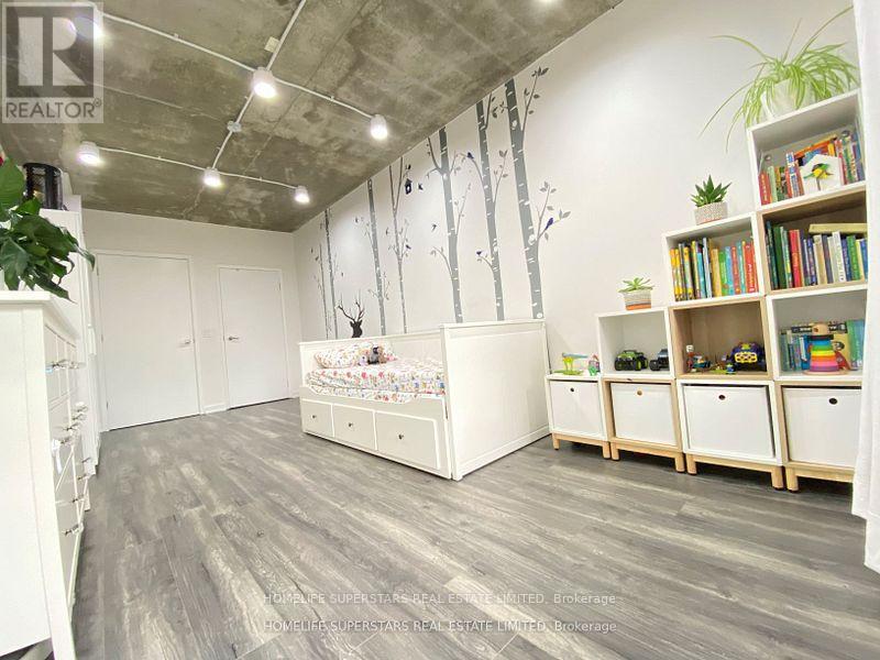 Photo 4 of 101 60 Niagara Street, Toronto ON