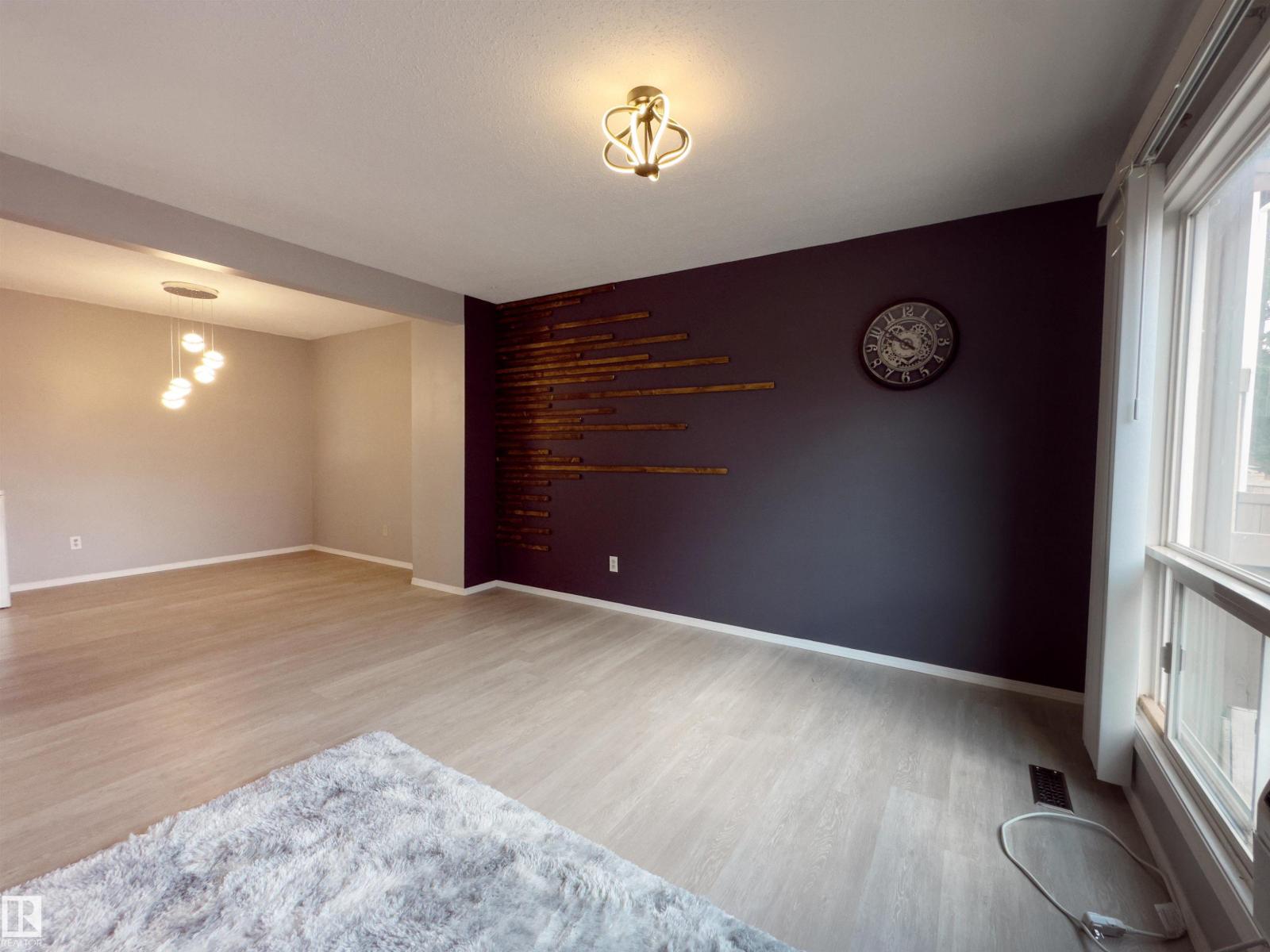 Photo 16 of 858 Erin Pl Nw, Edmonton AB