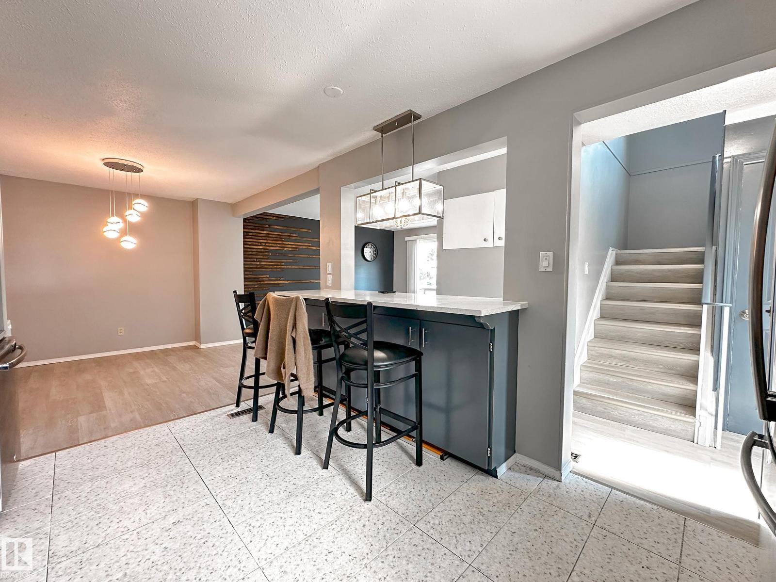 Photo 28 of 858 Erin Pl Nw, Edmonton AB