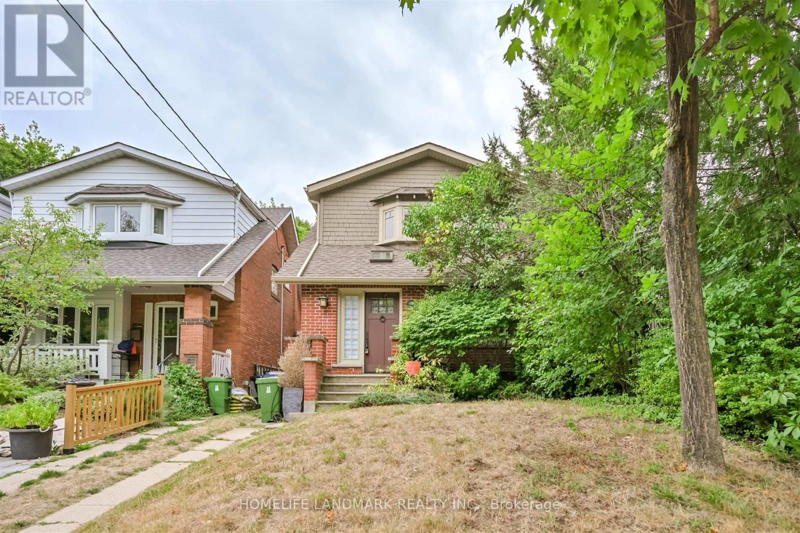 Photo 1 of 26 Birdsall Avenue, Toronto ON