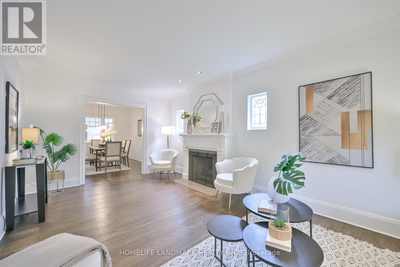 Photo 10 of 26 Birdsall Avenue, Toronto ON