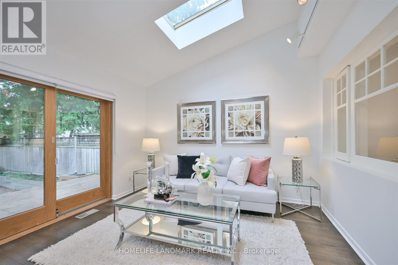 Photo 19 of 26 Birdsall Avenue, Toronto ON