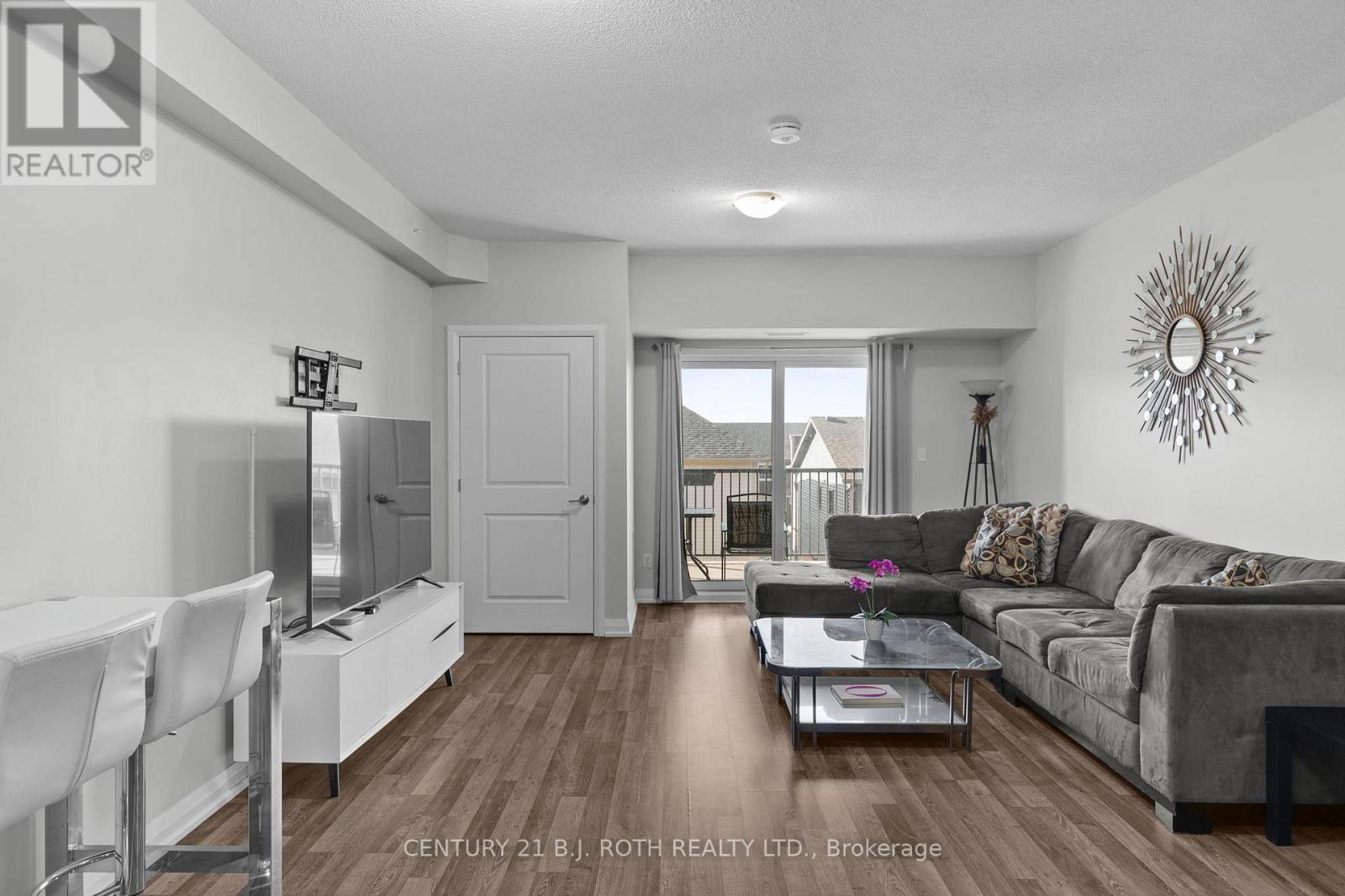 Photo 19 of 204 20 Koda Street, Barrie ON